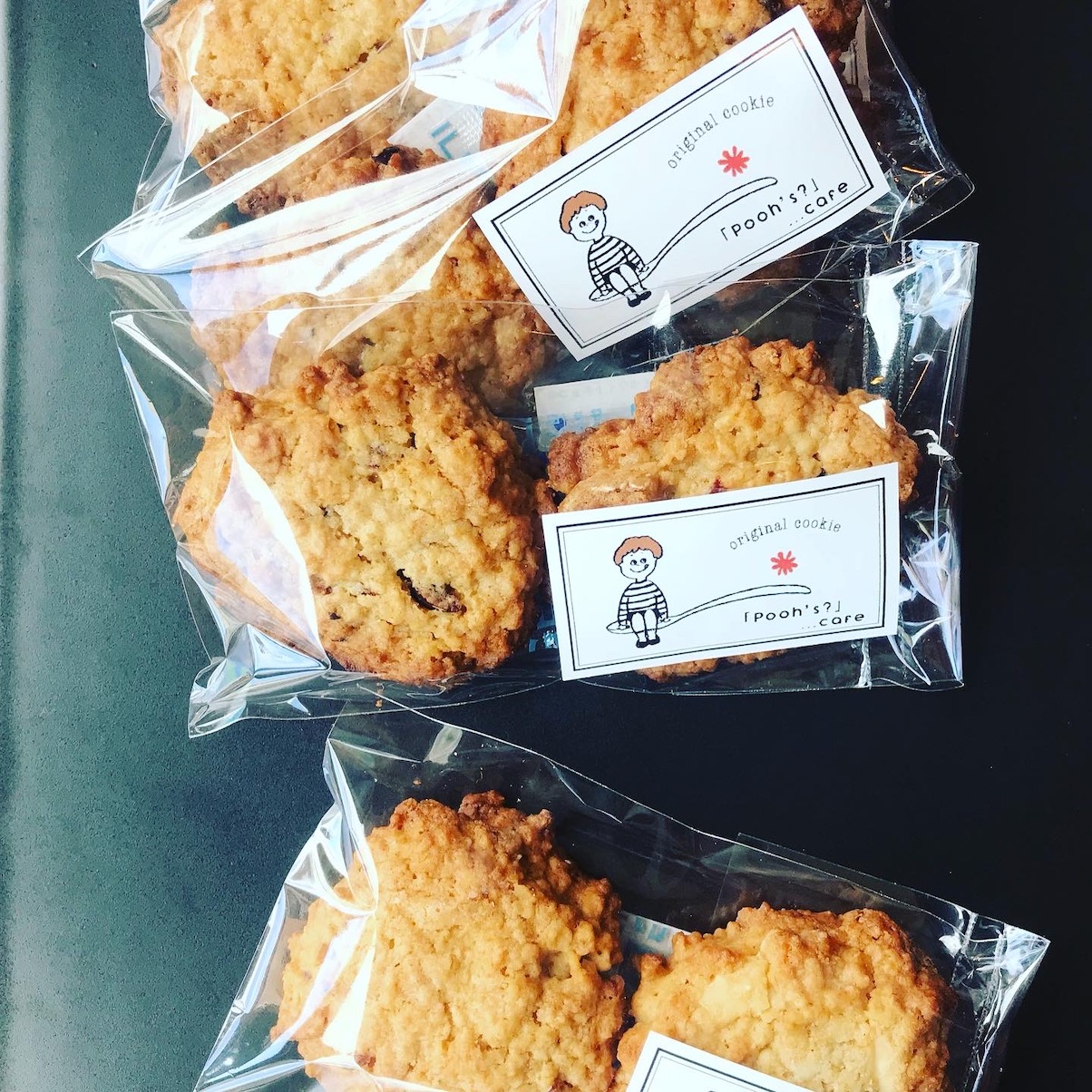 クランベリーとホワイトチョコのオートミールクッキー